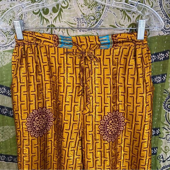 Made in India Silk Yellow/ Brown Floral Boho Palazzo Harem Pants Size Medium - Picture 2 of 15